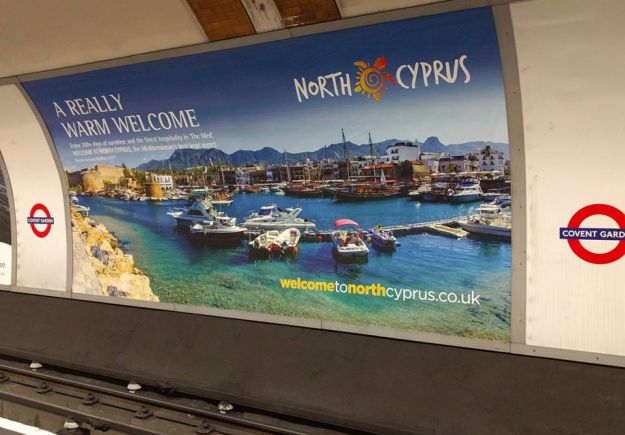 Διαφήμιση για διακοπές στην κατεχόμενη Κύπρο, στο Μετρό του Λονδίνου!