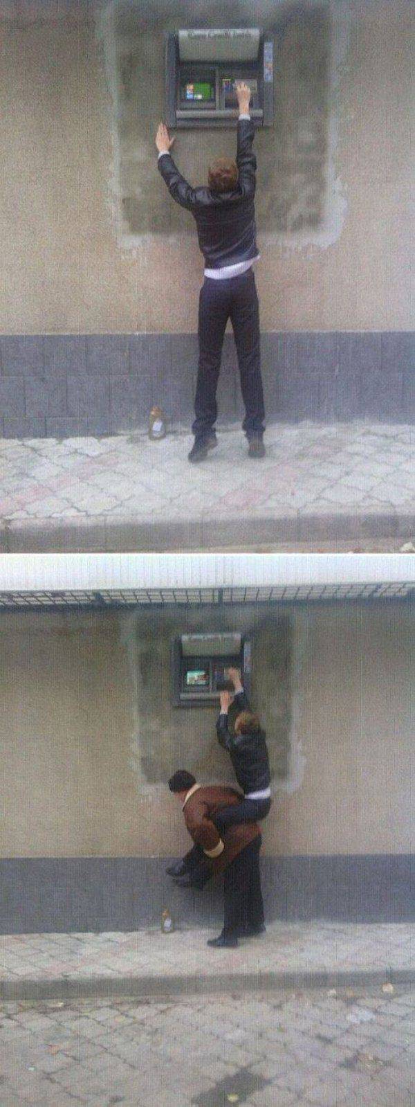 i_bet_you_didnt_think_you_could_see_something_like_this_at_an_atm_machine_640_high_11