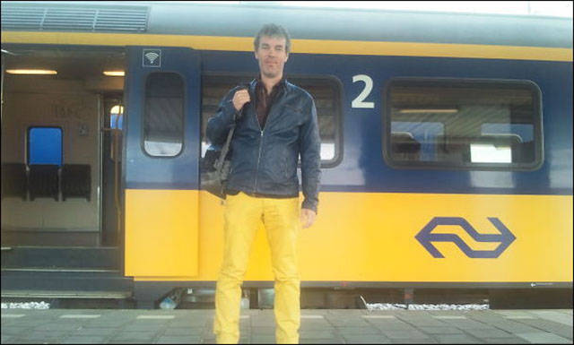 times_when_people_matched_their_surroundings_perfectly_640_01.jpg