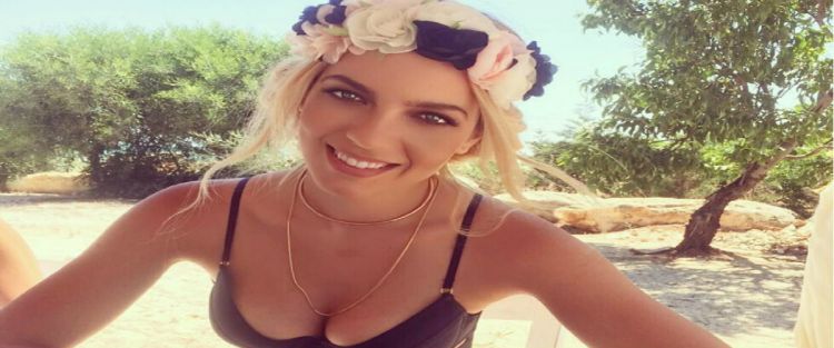 Απούσα από το ΡΙΚ η Καραντώνη: Τι δήλωσε για την επιπλοκή στην εγκυμοσύνη της;