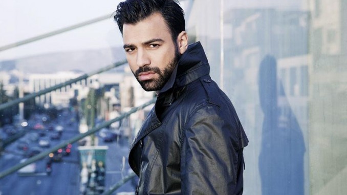 andreas-georgiou-flertaro-me-ti-zoi-sta-akra-678×381.jpg