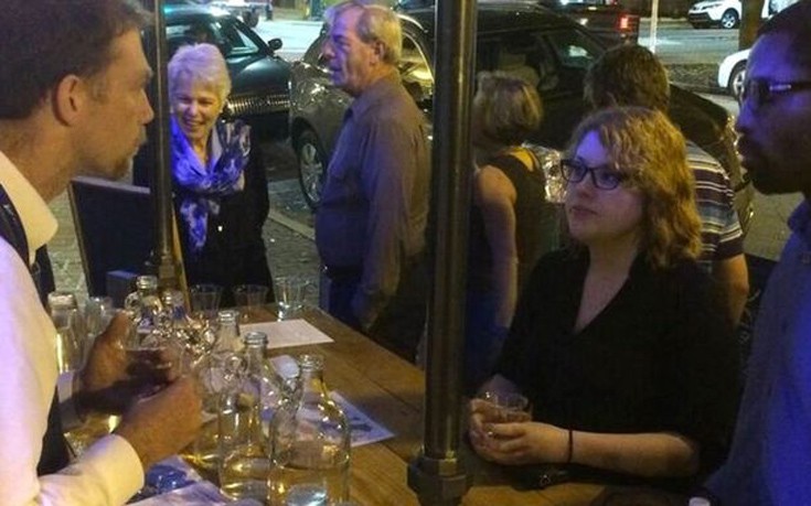 bar1.jpg