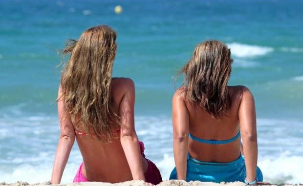 Τι κάνει μια σωστή φίλη στη δύσκολη στιγμή; Δεν μιλάει…