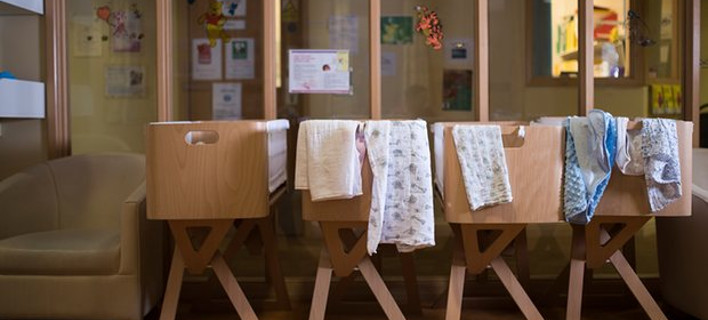 Γιατί οι νέες μητέρες μένουν λιγότερες ημέρες στο μαιευτήριο απ' ό,τι παλιότερα
