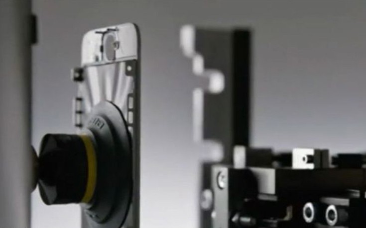 Το ρομπότ της Apple που «διαλύει» και ανακυκλώνει τα iPhones