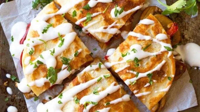 Quesadillas με τυρί και μανιτάρια