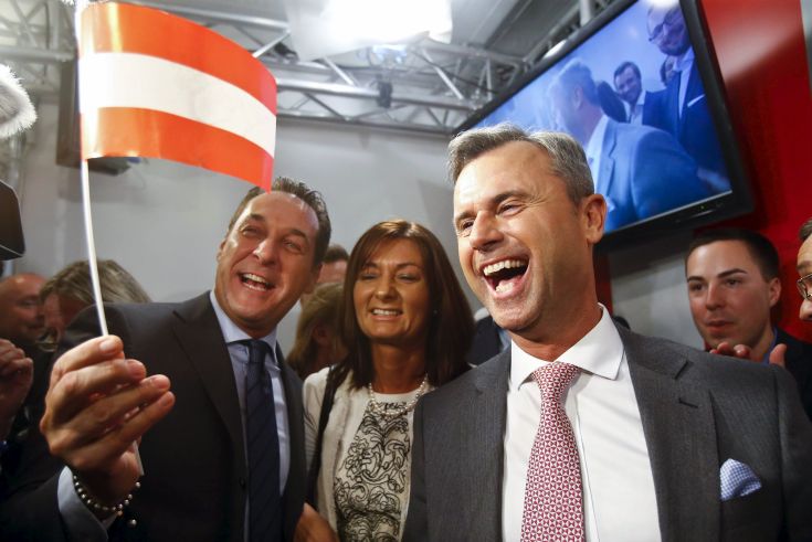 2016-04-24T192532Z_346549995_GF10000394206_RTRMADP_3_AUSTRIA-ELECTION.jpg