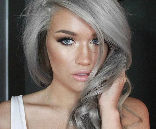 272A3EE100000578-3019682-Batalashbeauty_com_posted_this_image_on_their_Twitter_feed_showi-a-104_1427817614920