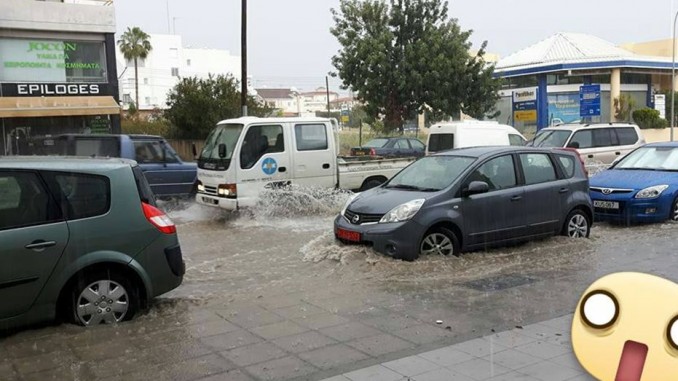 «Πνίγεται» η Κύπρος μας! Χαμός στο Facebook με φωτογραφίες από τις πλημμύρες