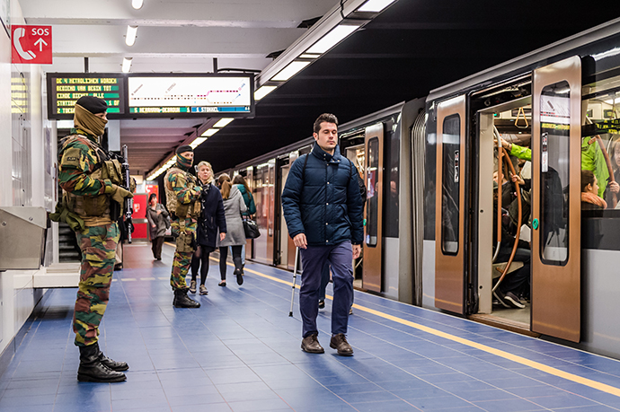 AP - Βρυξέλλες - σταθμός - μετρό - Maelbeek - μέτρα ασφαλείας - στρατός - τρομοκρατία