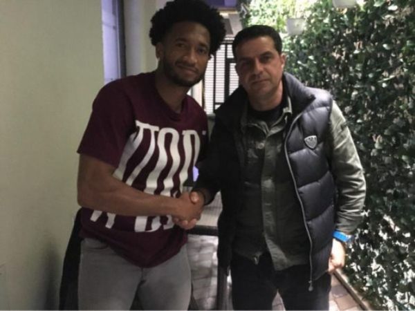Ουέλινκτον: «Είμαι πολύ χαρούμενος που θα παίξω με την φανέλα της ΑΕΛ»