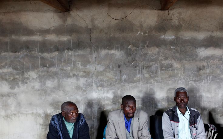 2016-05-13T082106Z_778487450_S1BETDTUBAAA_RTRMADP_3_SAFRICA-GOLD-SILICOSIS.jpg