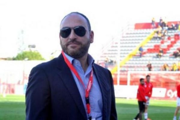 Καταγγέλλει τον Νικόλα Νεοκλέους η Νέα Σαλαμίνα