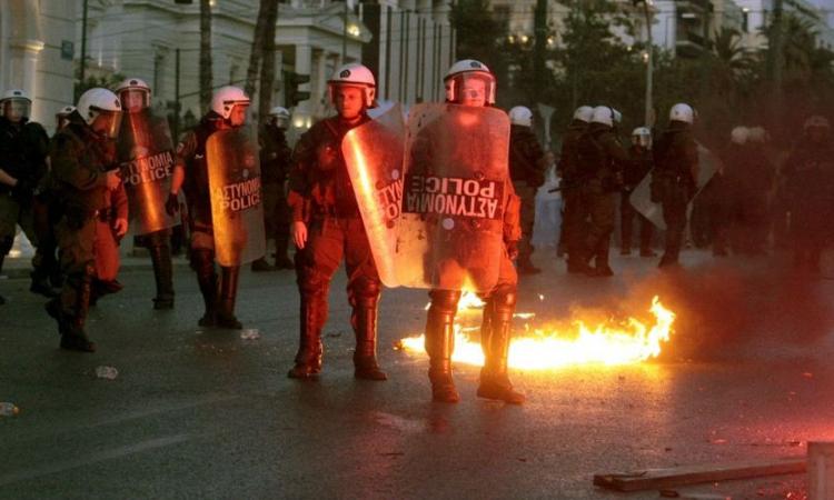 Και Κύπρια ανάμεσα στους συλληφθέντες για τα επεισόδια σε Εξάρχεια και Σύνταγμα