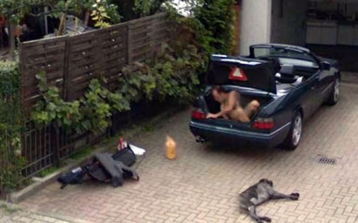 Η κάμερα του Google Street View πάντα κάτι εντοπίζει