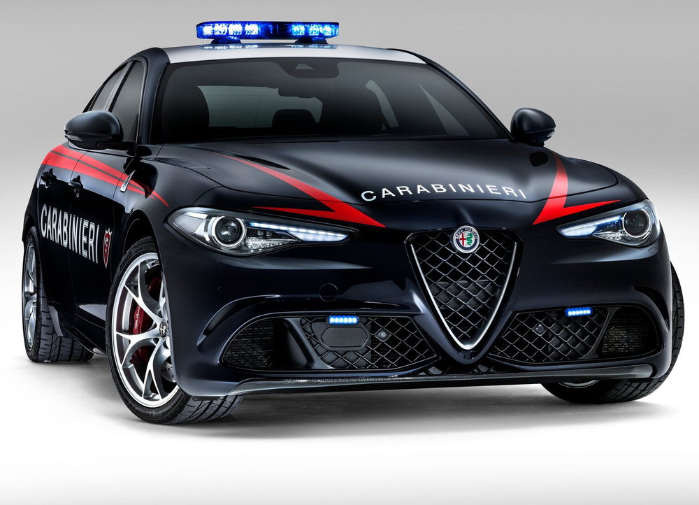 alfa-romeo-giulia-carabinieri-2.jpg