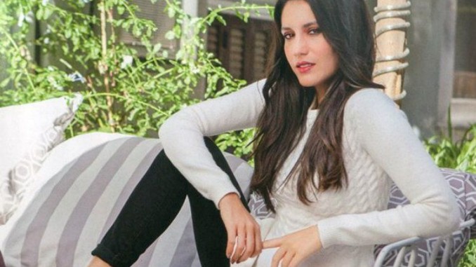 elenavaitsoumprousko-678×381.jpg