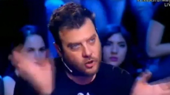 Ωπα! Άναψαν τα αίματα στο MEGA – Λάμπης: «Έχει αρχίσει να με εκνευρίζει…»