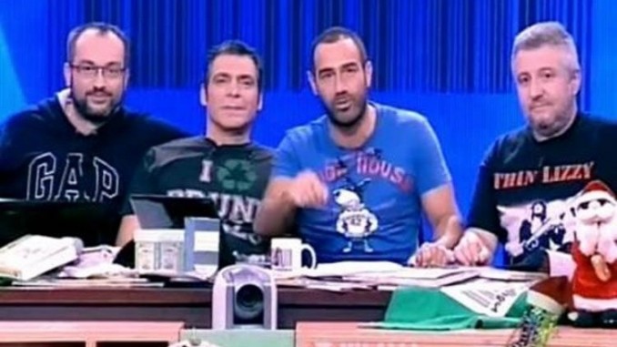 Τίτλοι τέλους για το «Ράδιο Αρβύλα»! Δείτε το βίντεο του αποχαιρετισμού