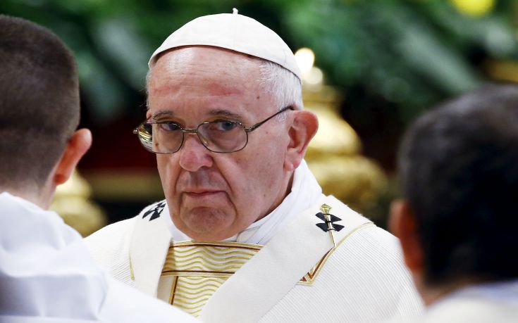 2016-04-17T075755Z_256470062_GF10000385081_RTRMADP_3_POPE-VATICAN.jpg