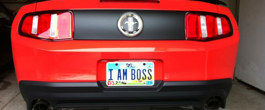 Ετοιμάζουν επώνυμες πινακίδες οχημάτων