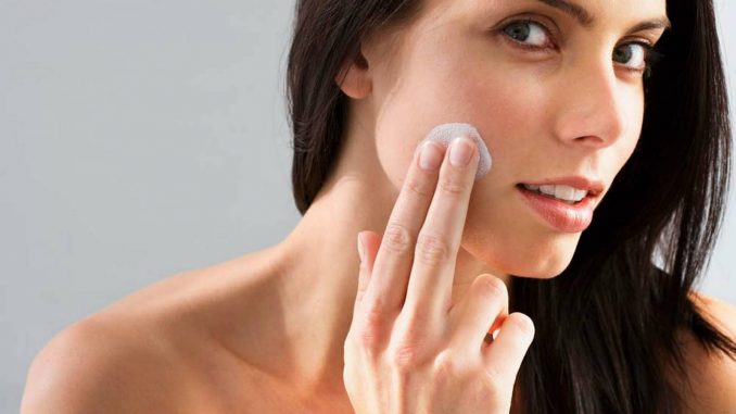 Beauty Tips: Με ποια σειρά βάζεις τις κρέμες στο πρόσωπό σου!