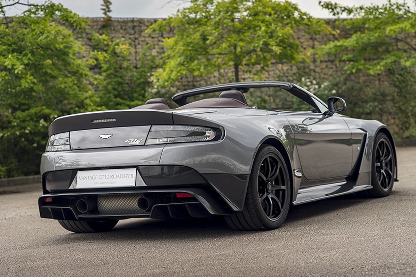 aston-martin-vantage-gt12-roadster-designboom-02-818×545.jpg