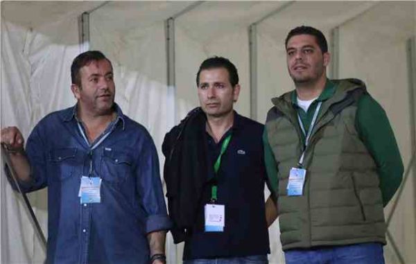 Ο πρόεδρος κι η… ενίσχυση
