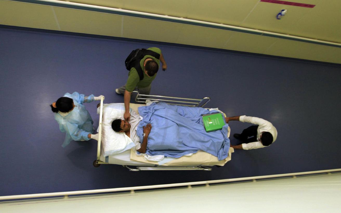 2011-05-17t233143z_1005979726_gm1e75i0l0501_rtrmadp_3_bahrain-police_1305687860764.large_.jpg