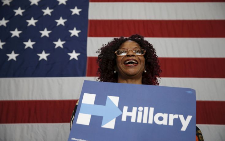 2016-04-05T200549Z_1088166361_GF10000372470_RTRMADP_3_USA-ELECTION-CLINTON.jpg