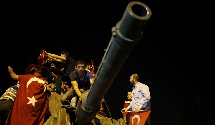 2016-07-16T000051Z_574024149_LR1EC7G0014DO_RTRMADP_3_-TURKEY-SECURITY.jpg