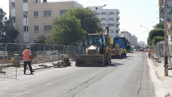 Πρώτα αποχετευτικό και μετά ασφαλτοστρώσεις: Η νέα ταλαιπωρία για τους Λαρνακείς και η άγνοια του δημαρχεύων που το πρωί μας δήλωσε άλλα και «μαζί» εκτεθήκαμε: ‘Αγνοια ή τράμπα;