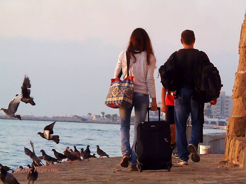 Οι τουρίστες δεν βάζουν φέτος το χέρι στην τσέπη