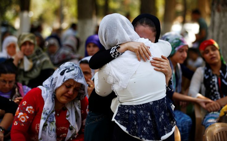 2016-08-21T080037Z_1609923420_S1BETWRHHLAA_RTRMADP_3_TURKEY-BLAST.jpg