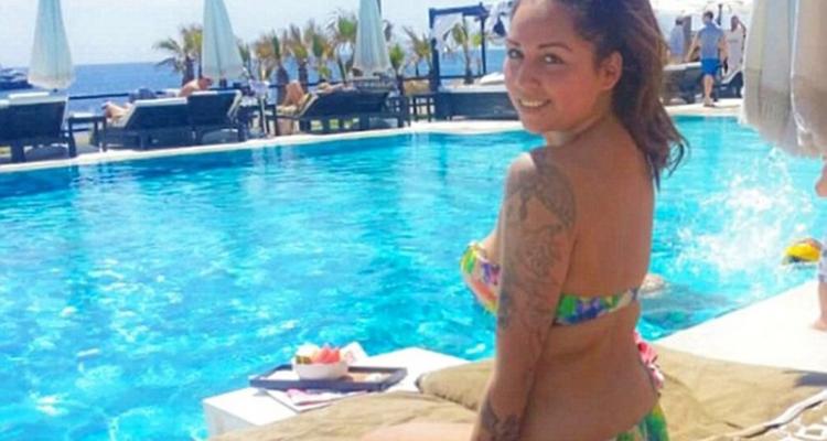 Έμεινε άστεγη και γυρνάει τον κόσμο με τα έξοδα πληρωμένα από άγνωστους άνδρες, ήρθε και στη Λάρνακα! (pic)