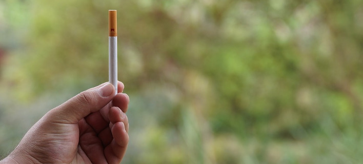 Όσο πιο μακρυά είναι το περίπτερο, τόσο πιο εύκολα κόβεις το τσιγάρο