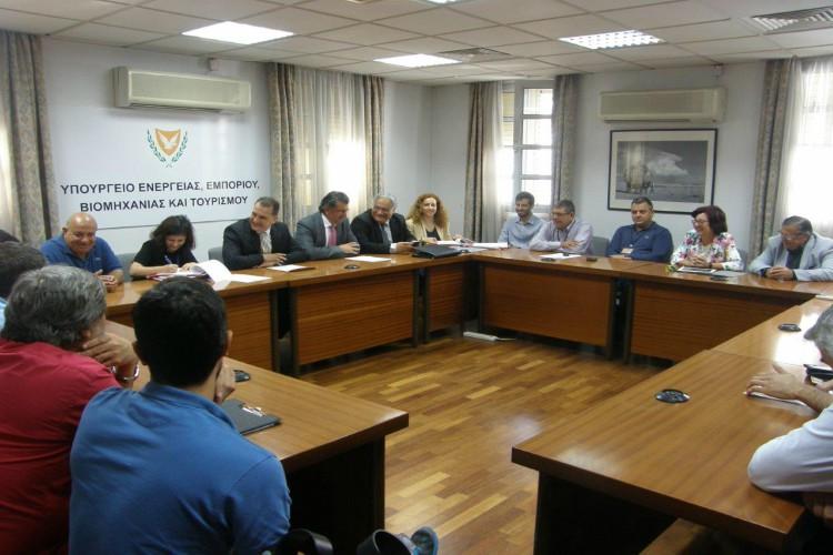 Το Υπουργείο Ενέργειας ζητά άνεργους πτυχιούχους –
