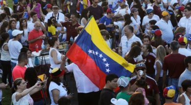 2016-09-04T011043Z_1229044962_S1AETZGSGPAB_RTRMADP_3_VENEZUZELA-POLITICS.jpg