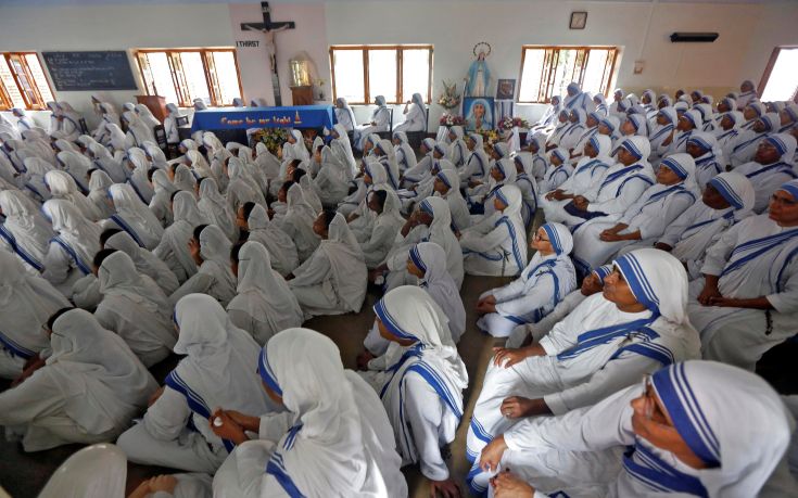 2016-09-04T095621Z_1218481611_S1AETZIMXPAA_RTRMADP_3_POPE-MOTHERTERESA-INDIA