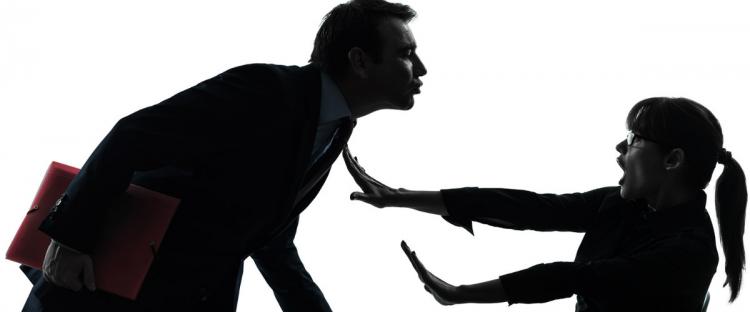 ΛΑΡΝΑΚΑ: Ασυγκράτητος ο δικηγόρος «Δον Ζουάν»! Μετά τα μηνύματα και άσεμνη επίθεση σε συνάδελφο του