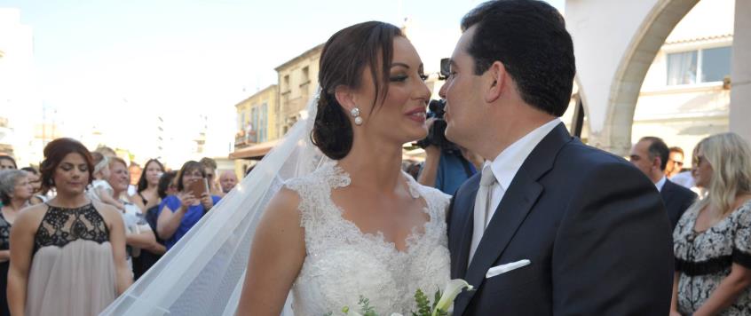 Οι επώνυμες παρουσίες στο γάμο της χρονιάς! Πoιοι τίμησαν τον υπουργό;