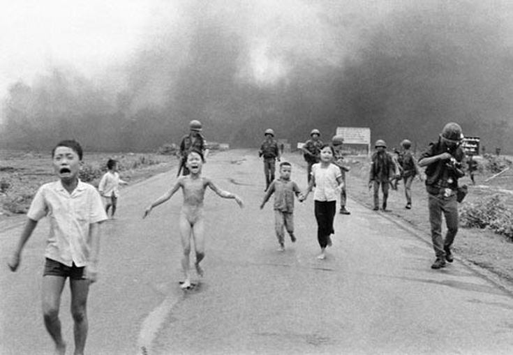 ap_nick_ut_pulitzer_prize_image_1972_vietnam_thg_120606_wblog.jpg