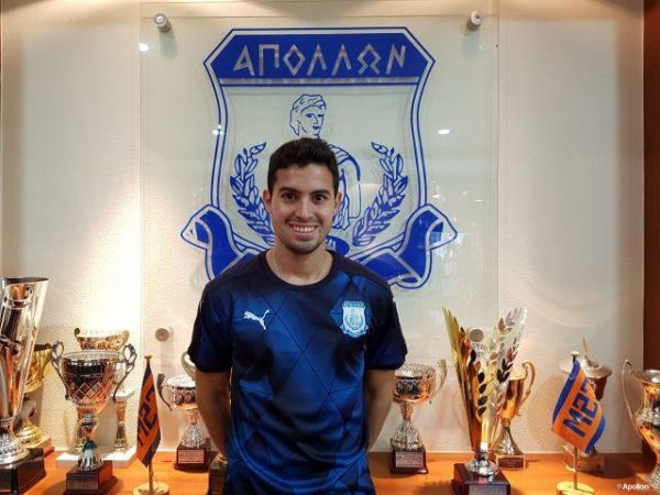 Ο Εμάνουελ περιμένει τον Αλεχάντρο