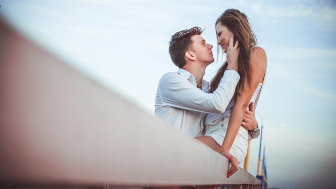 couple-498484_960_720-678×381.jpg