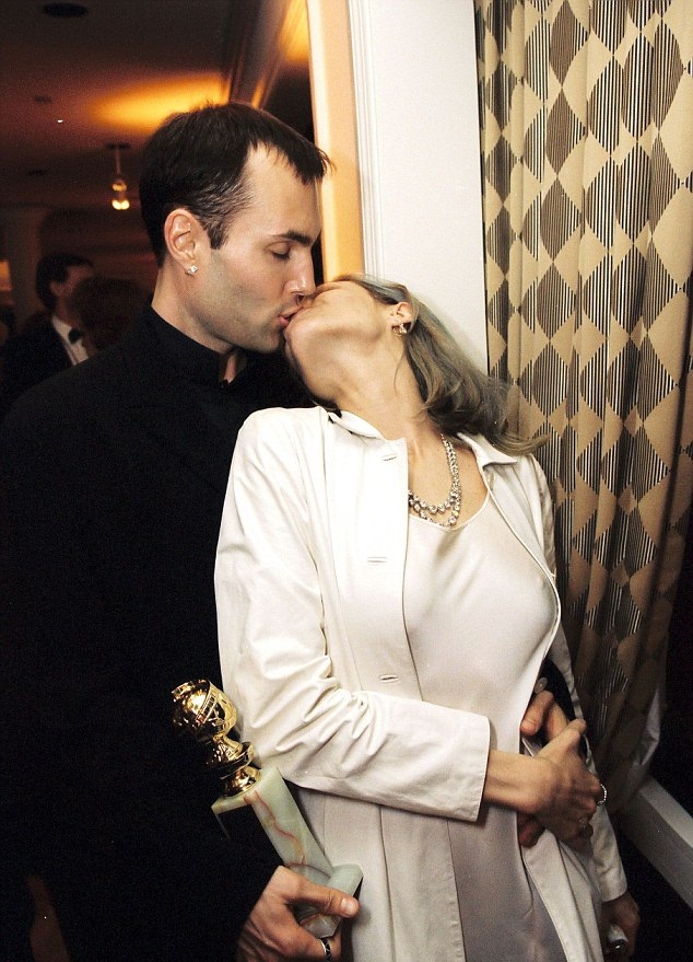 kiss