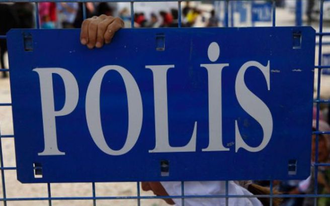 Βρέθηκαν 640 κιλά εκρηκτικών σε νεκροταφείο στην Τουρκία