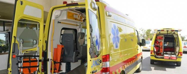 ΛΑΡΝΑΚΑ: Γυναίκα γέννησε μέσα στο αυτοκίνητό της, δεν πρόλαβε να φτάσει στο Νοσοκομείο! (video)