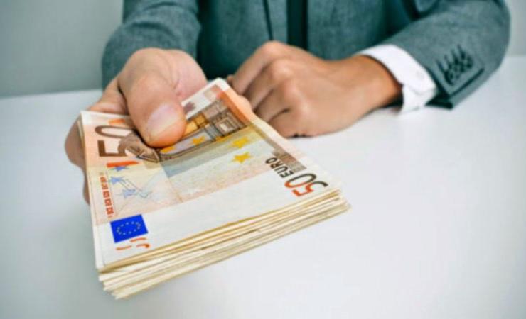 Στις 15 και 28 Δεκεμβρίου θα πληρωθούν οι Δημόσιοι υπάλληλοι τον 12ο και 13ο μισθό τους