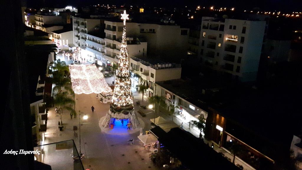 Η μαγεία των Χριστουγέννων στην πόλη μας με τον φακό του Λούη Περεντού!