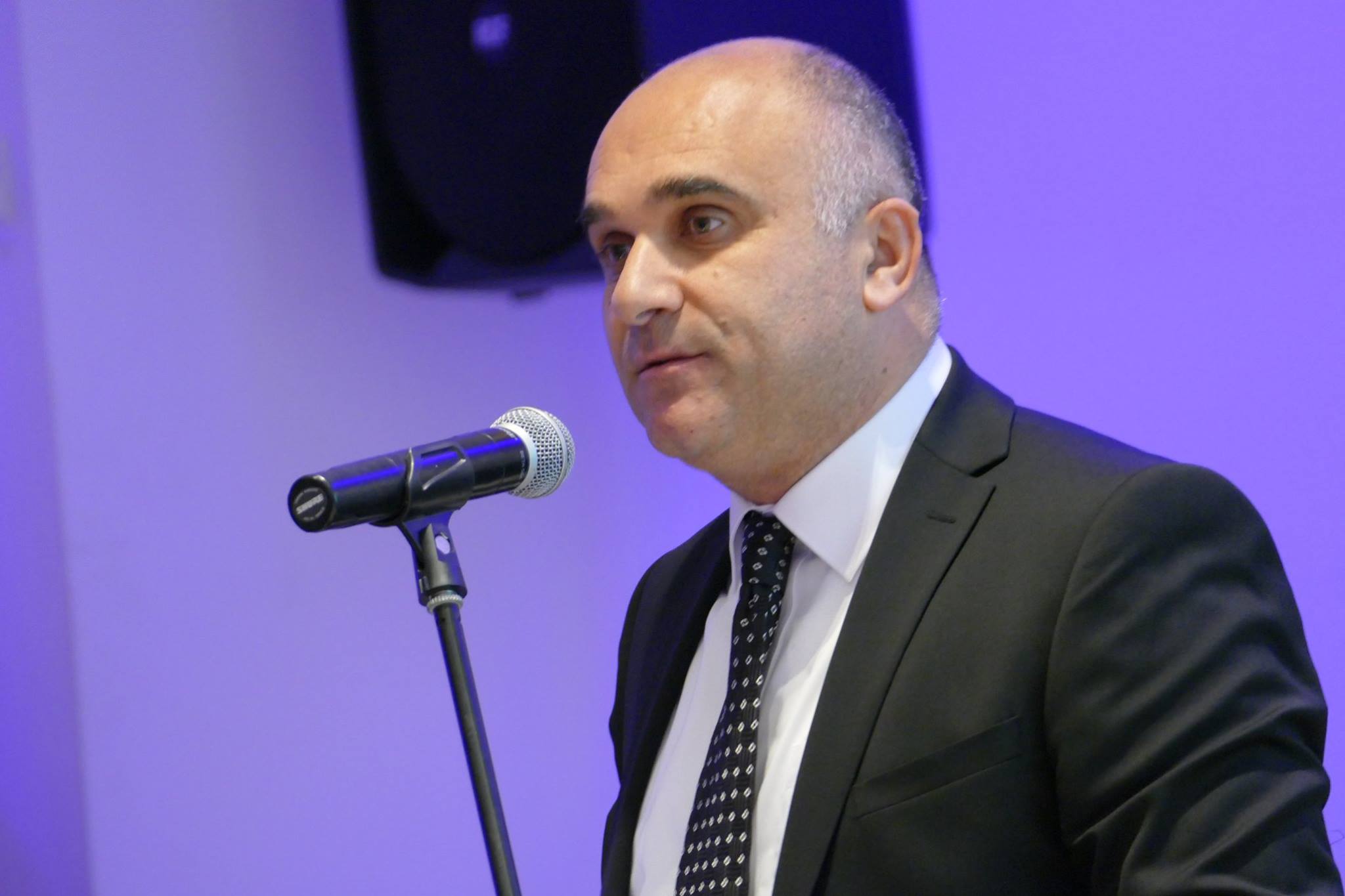 Λούης Δημητρίου: Μέχρι σήμερα ξέραμε ότι τα “καλά παιδιά” δε λένε ψέματα. Ε, μέχρι και αυτό θα πρέπει να ξεχάσουμε… (video)